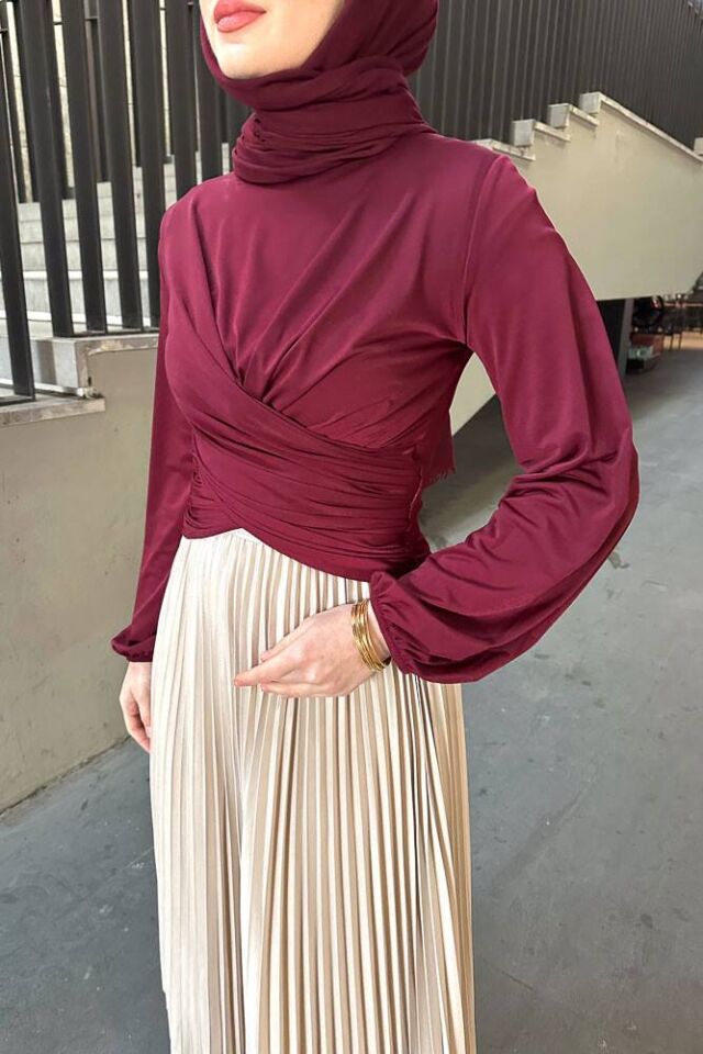 Çapraz Detayli Sandy Bluz